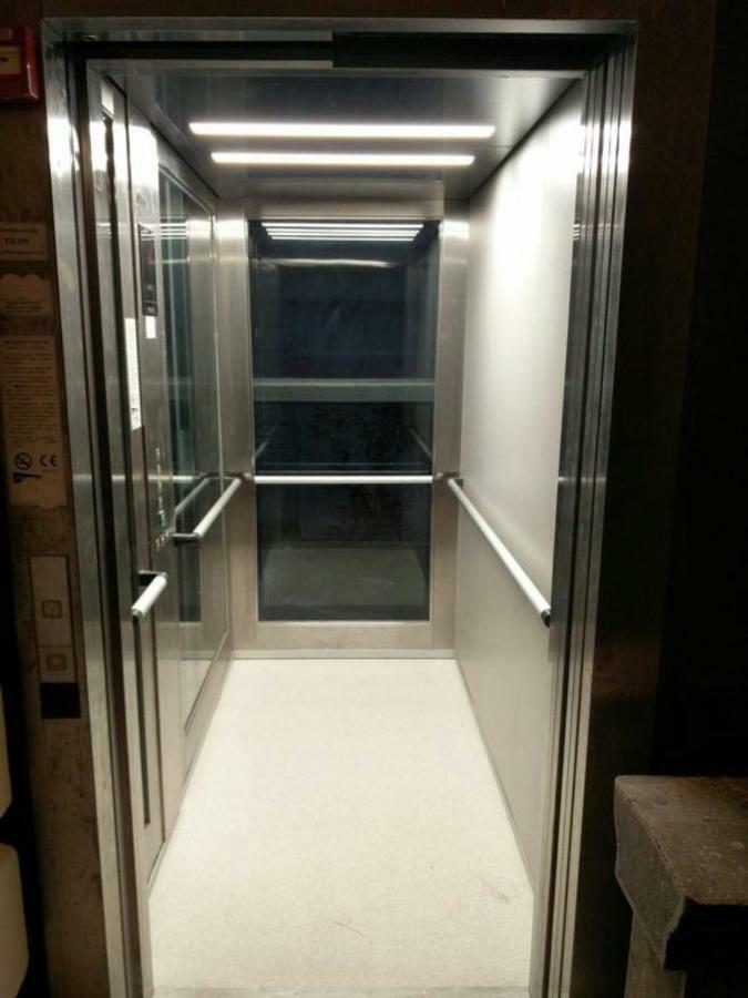 Heart Of The City, Entire Very Big Apartment ブダペスト エクステリア 写真
